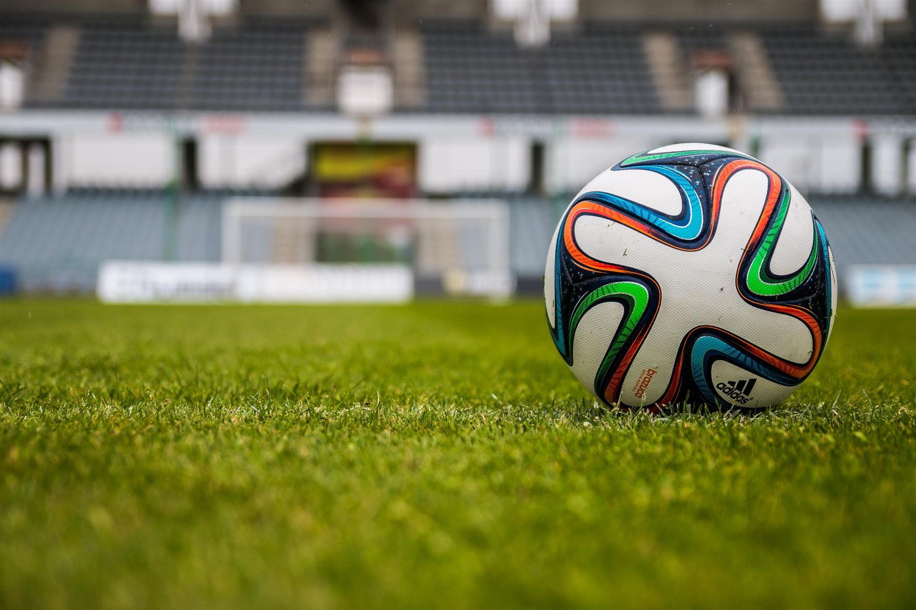 differences between popular sports